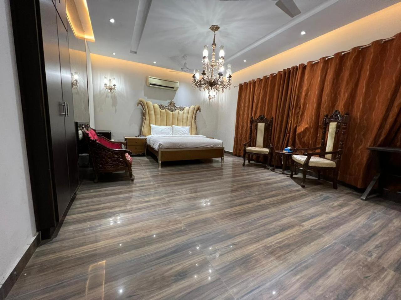Palm Tree Hotel Lahaur Zewnętrze zdjęcie